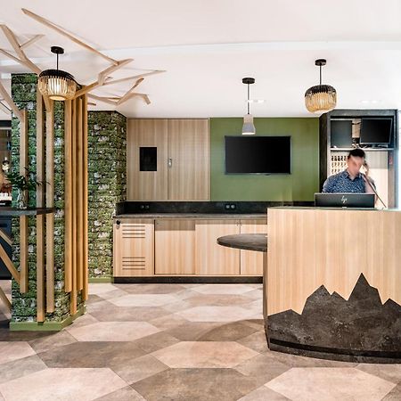 Ibis Styles Annecy Centre Gare Hotel Екстериор снимка