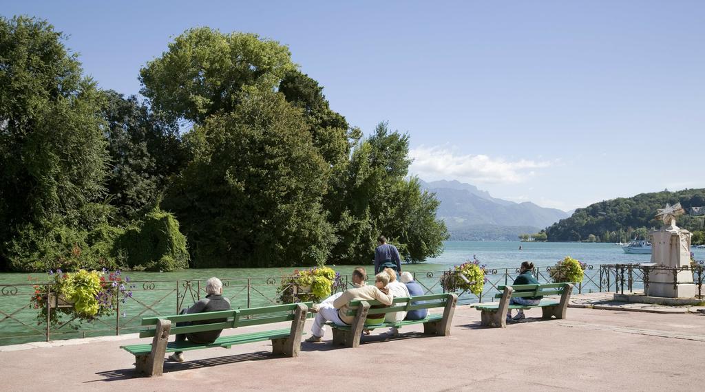 Ibis Styles Annecy Centre Gare Hotel Екстериор снимка