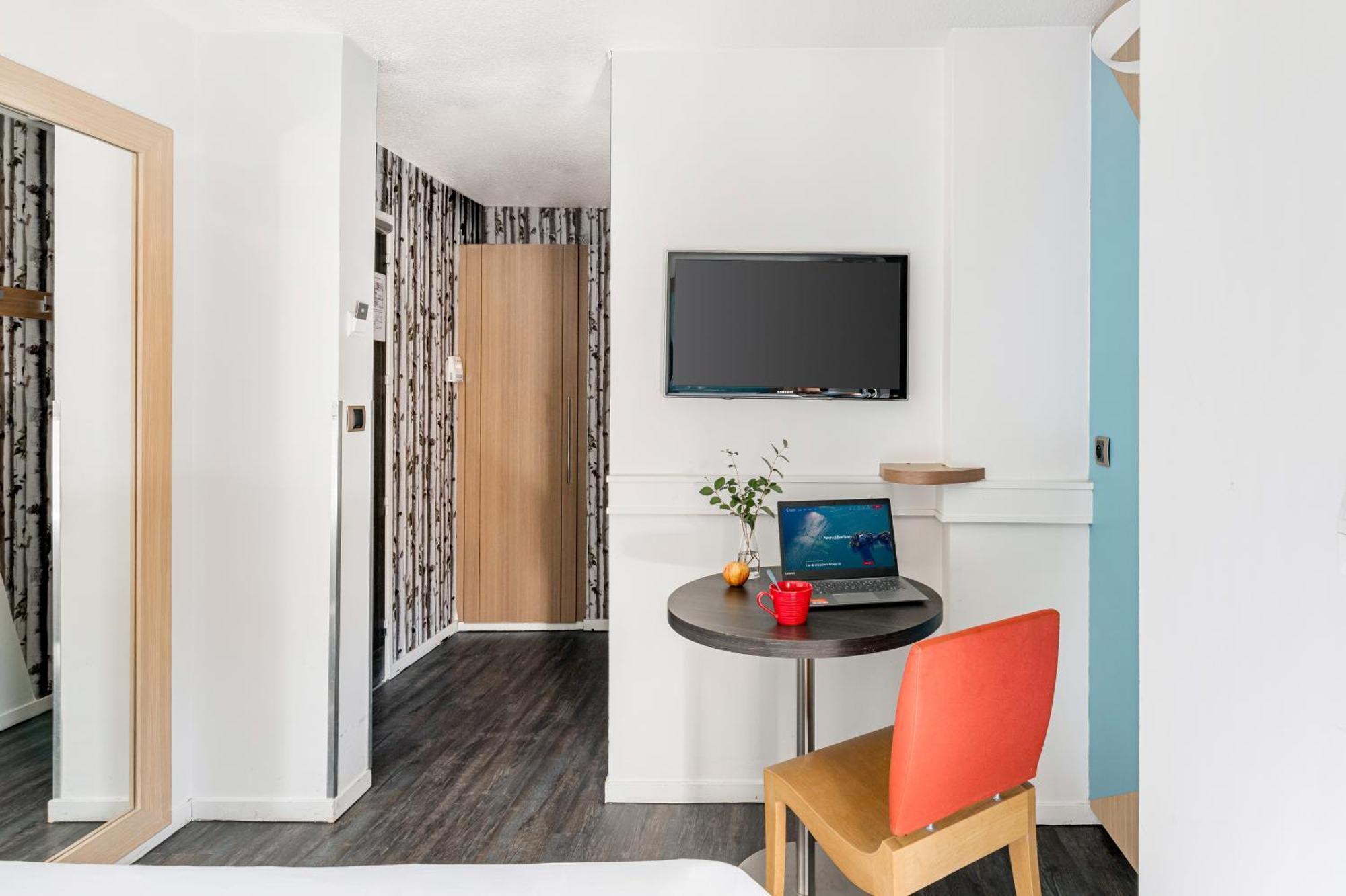 Ibis Styles Annecy Centre Gare Hotel Екстериор снимка