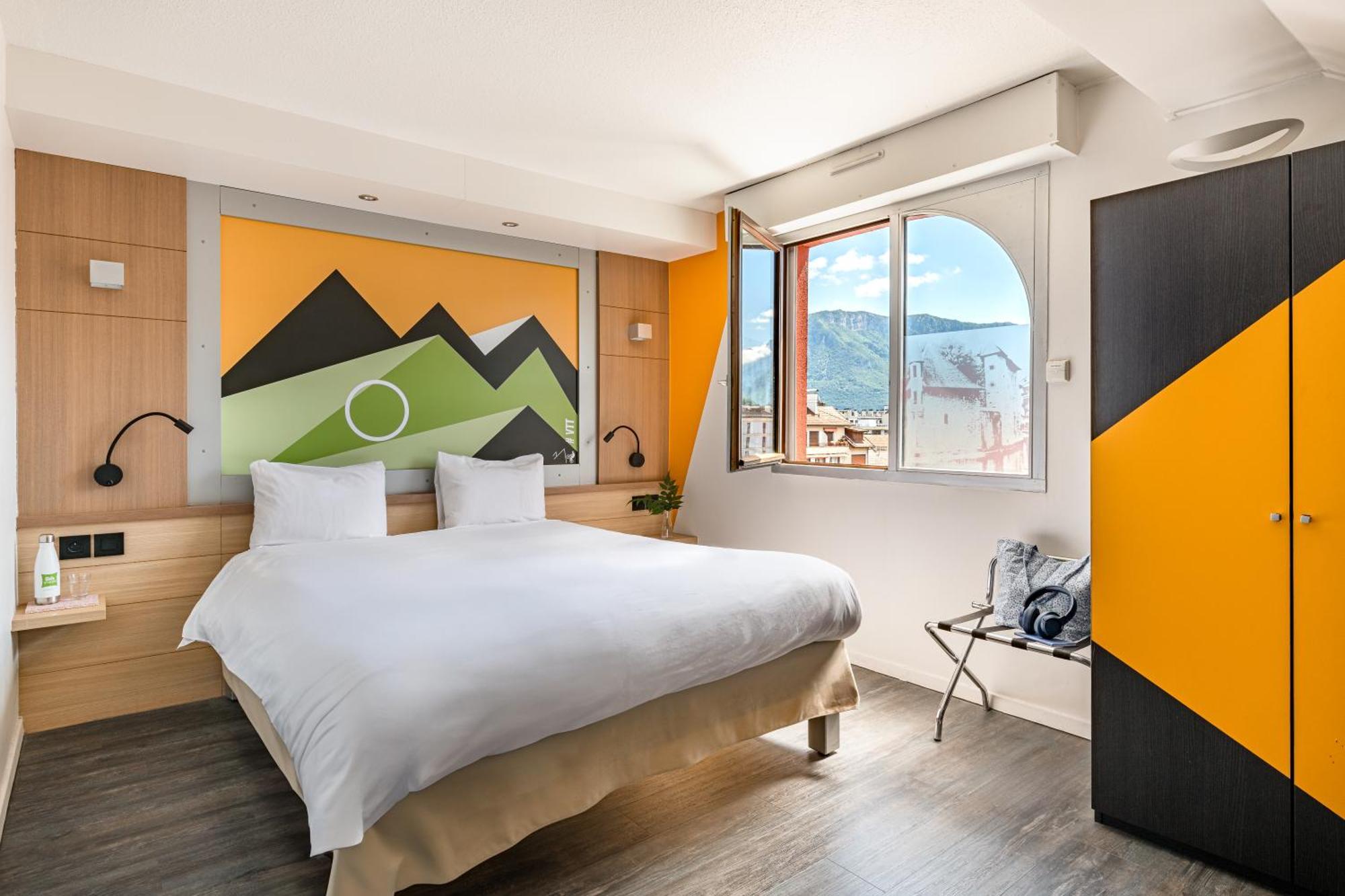Ibis Styles Annecy Centre Gare Hotel Екстериор снимка