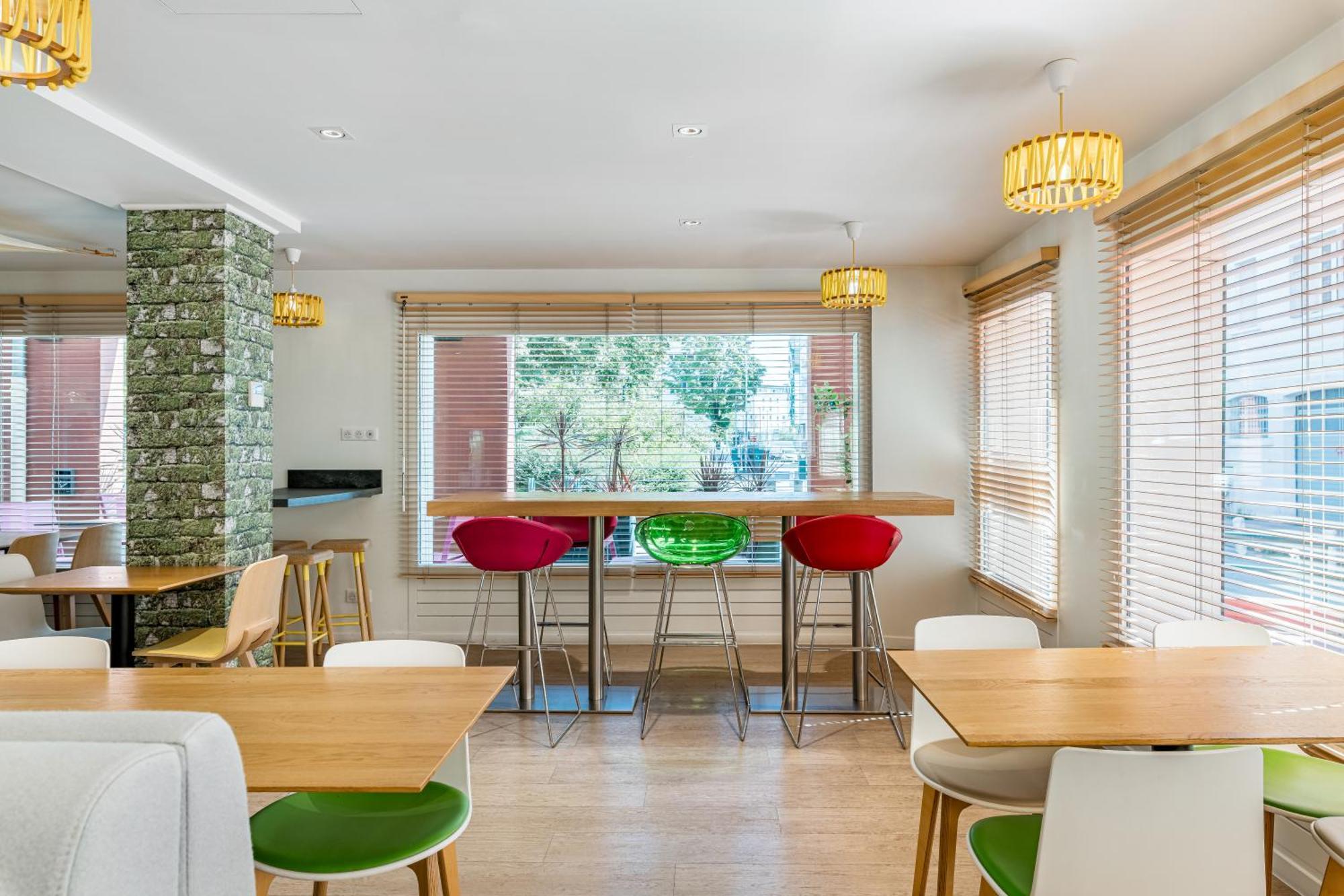 Ibis Styles Annecy Centre Gare Hotel Екстериор снимка