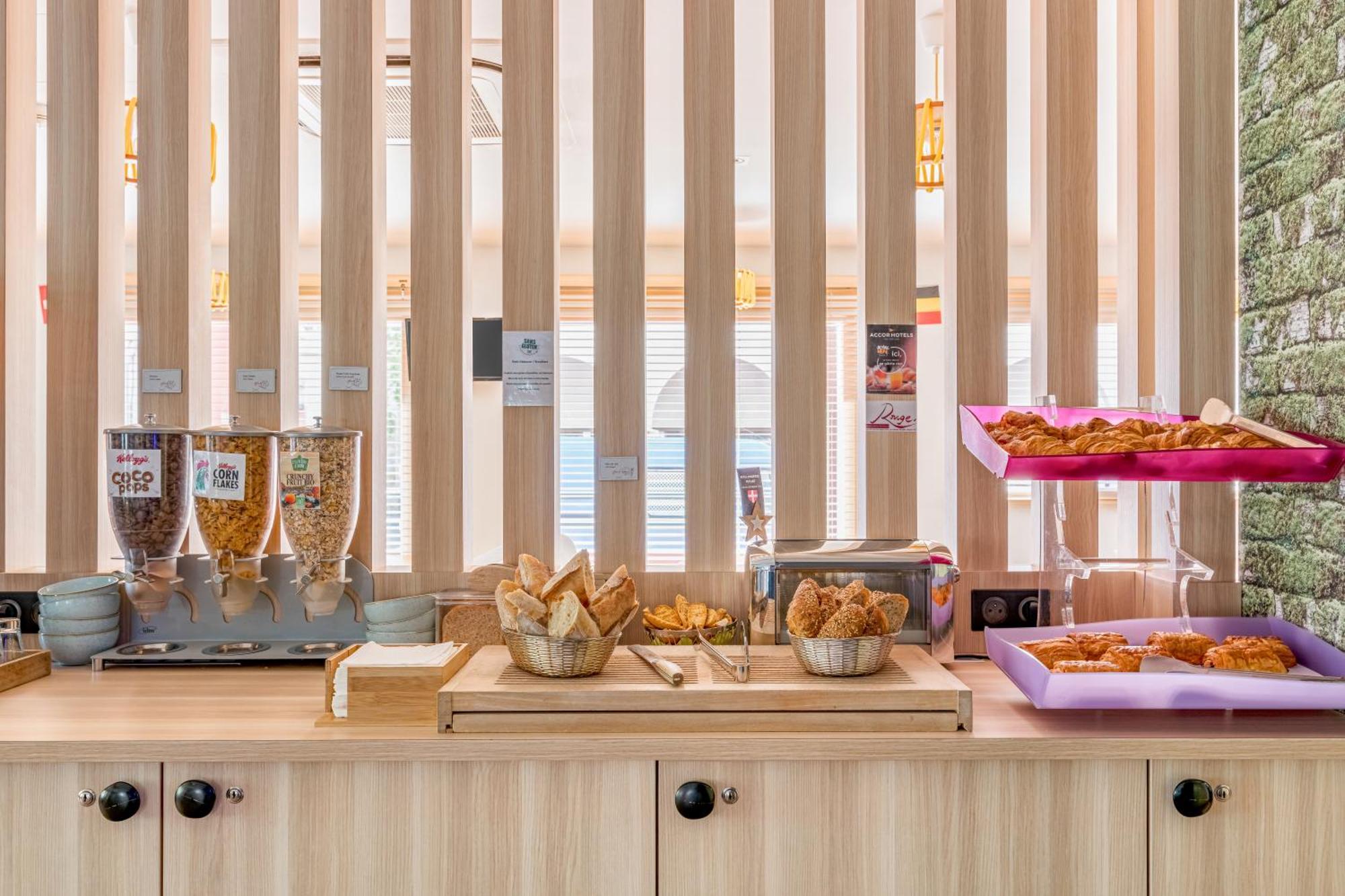 Ibis Styles Annecy Centre Gare Hotel Екстериор снимка