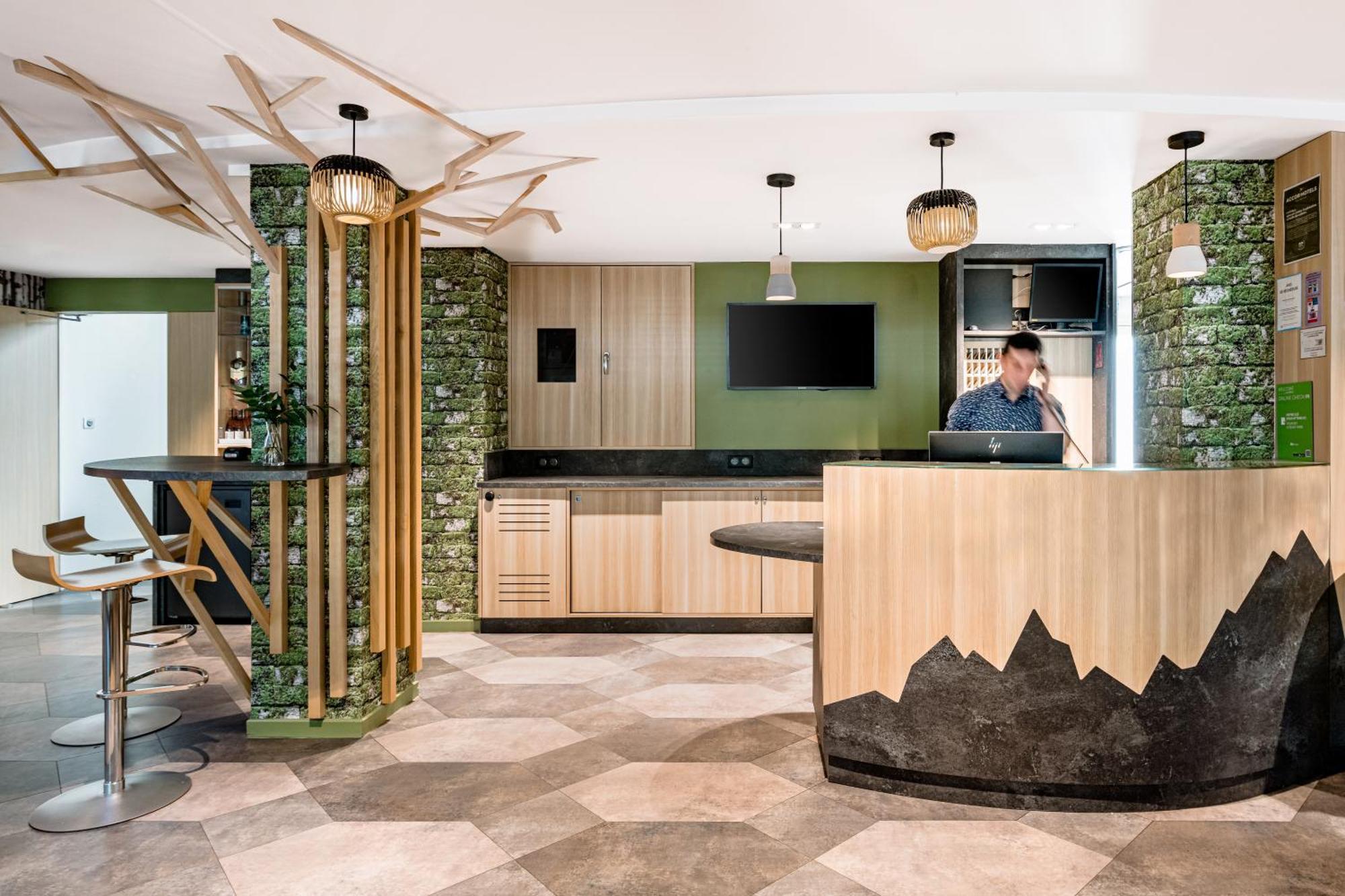 Ibis Styles Annecy Centre Gare Hotel Екстериор снимка