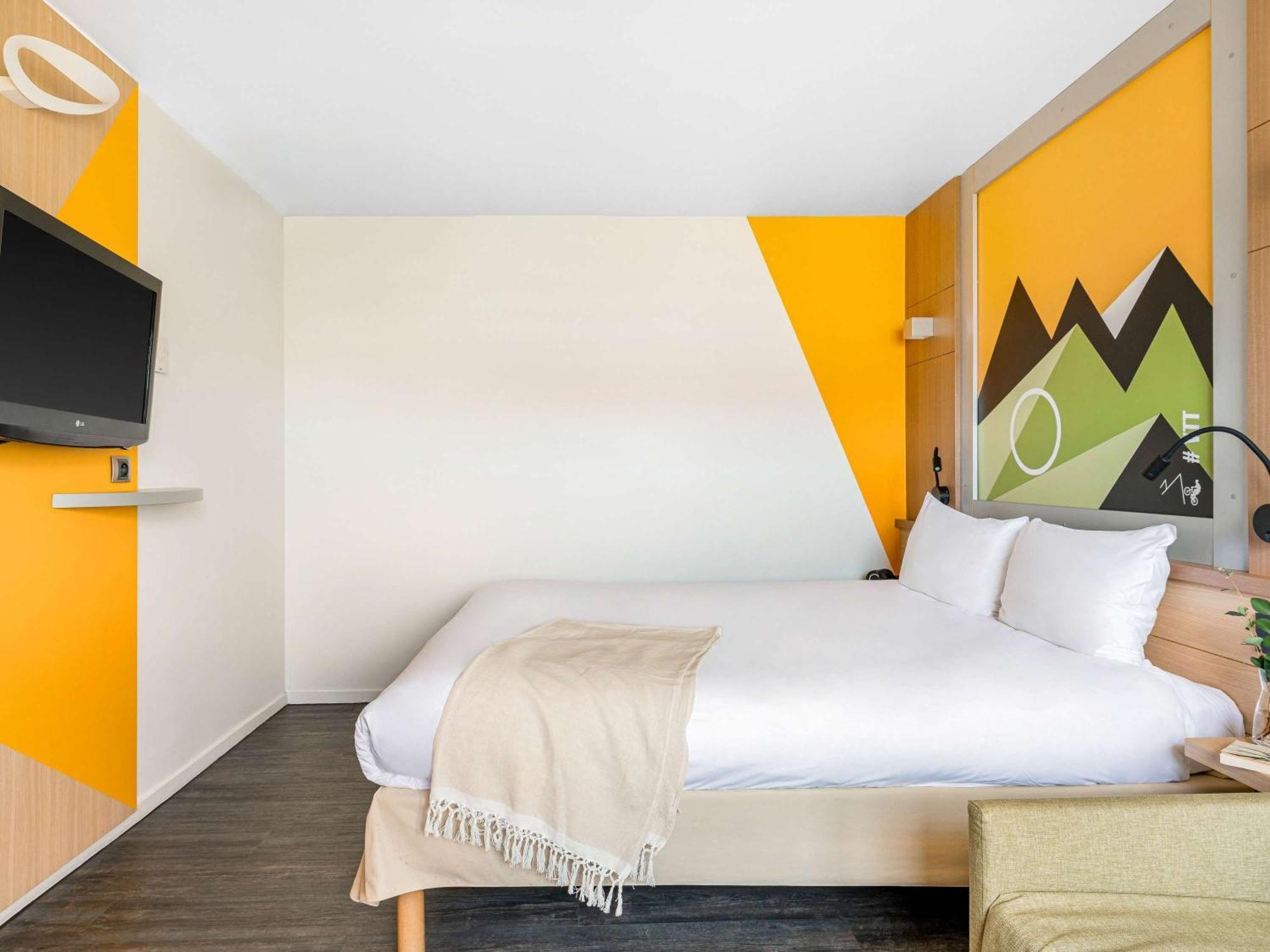 Ibis Styles Annecy Centre Gare Hotel Екстериор снимка