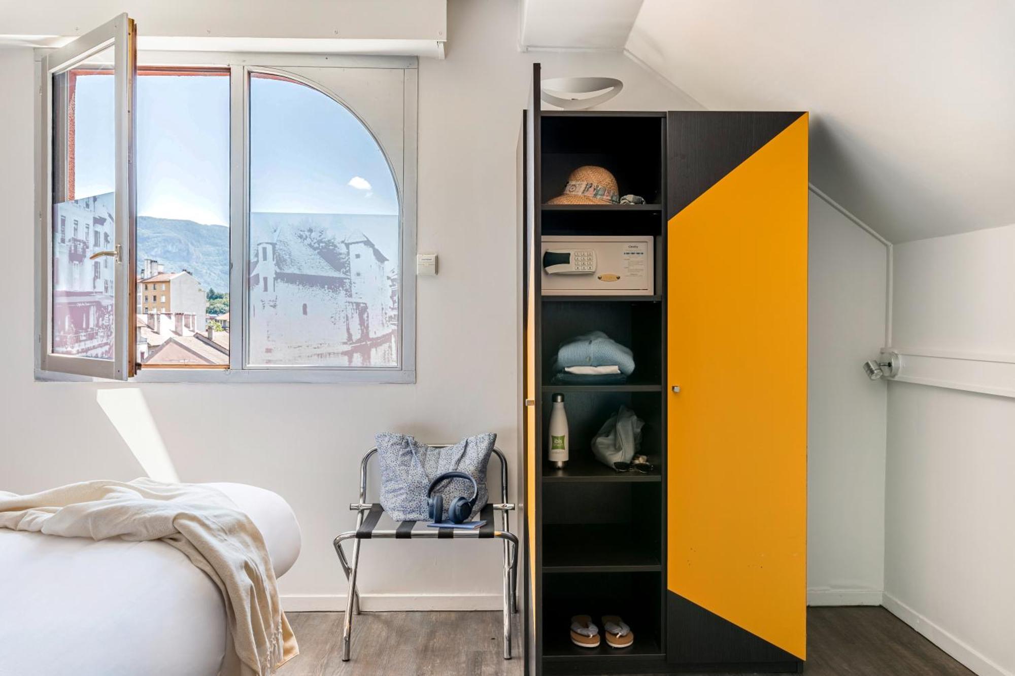 Ibis Styles Annecy Centre Gare Hotel Екстериор снимка