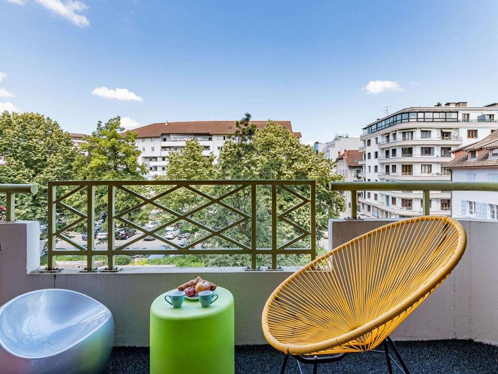 Ibis Styles Annecy Centre Gare Hotel Стая снимка
