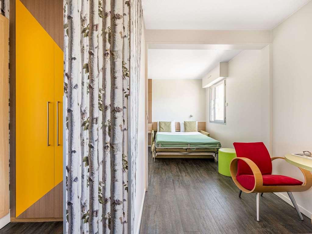 Ibis Styles Annecy Centre Gare Hotel Стая снимка