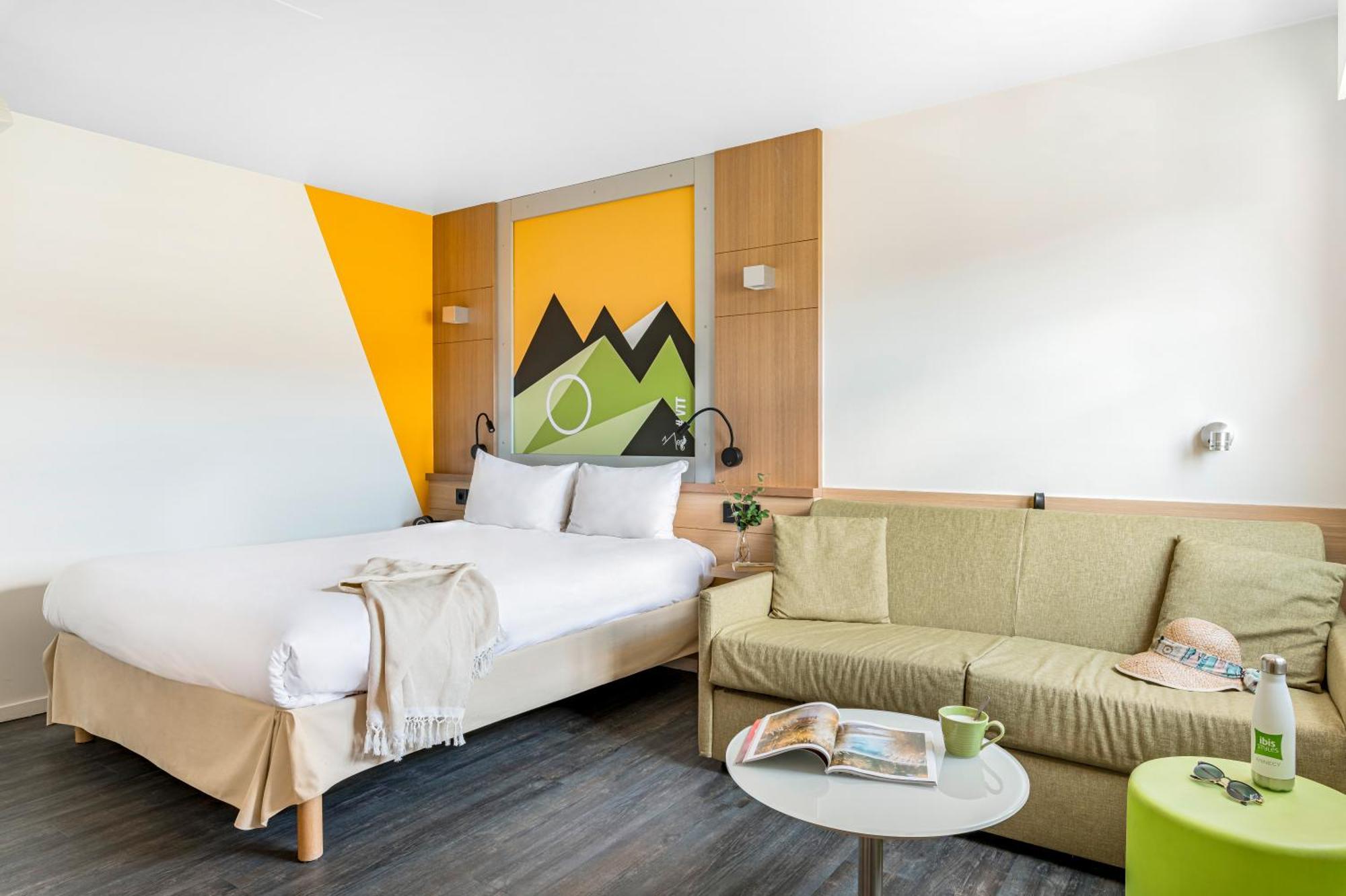 Ibis Styles Annecy Centre Gare Hotel Екстериор снимка
