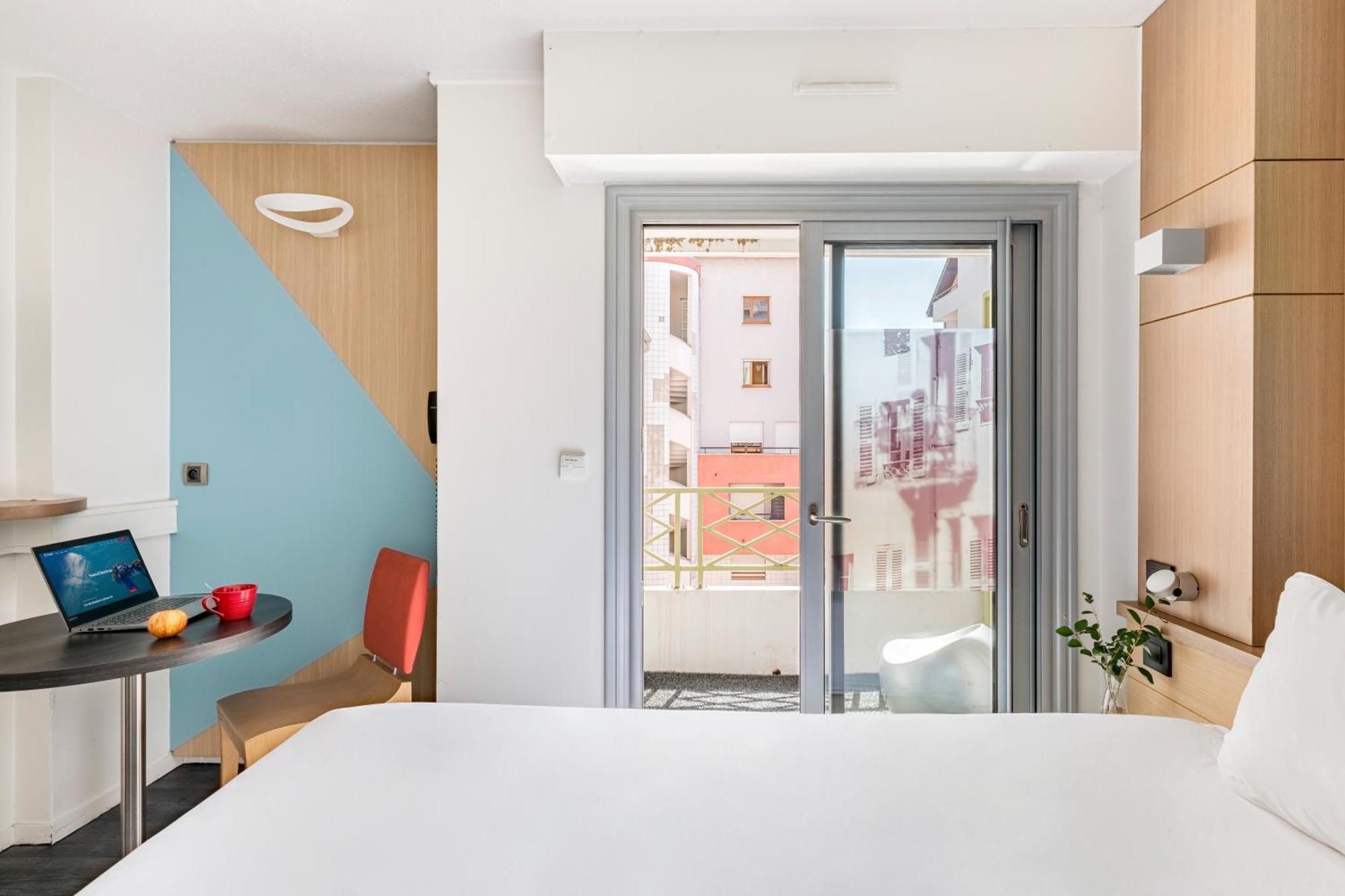 Ibis Styles Annecy Centre Gare Hotel Екстериор снимка