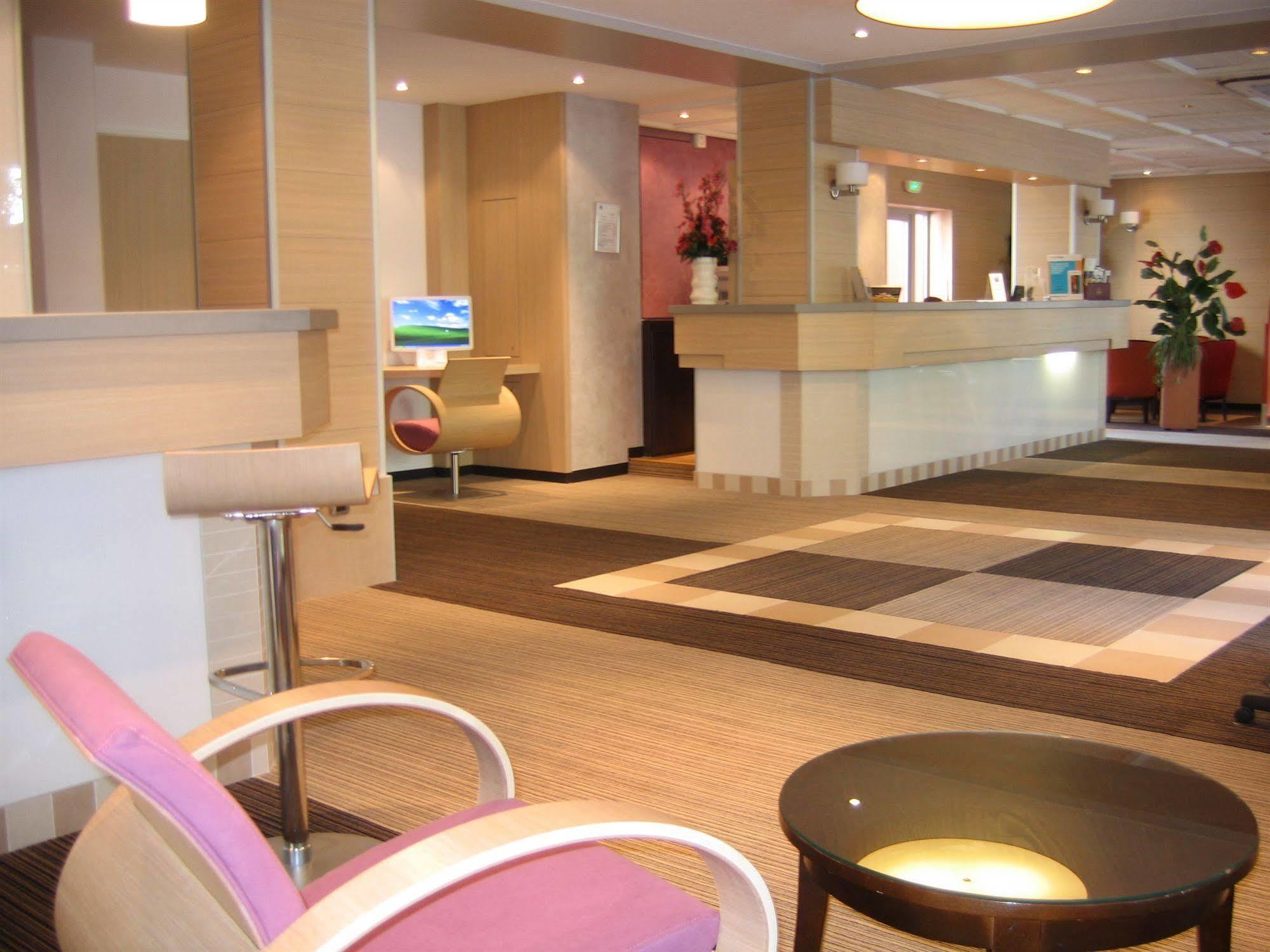 Ibis Styles Annecy Centre Gare Hotel Екстериор снимка
